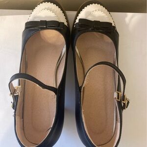 Black and White Jinpin Heels